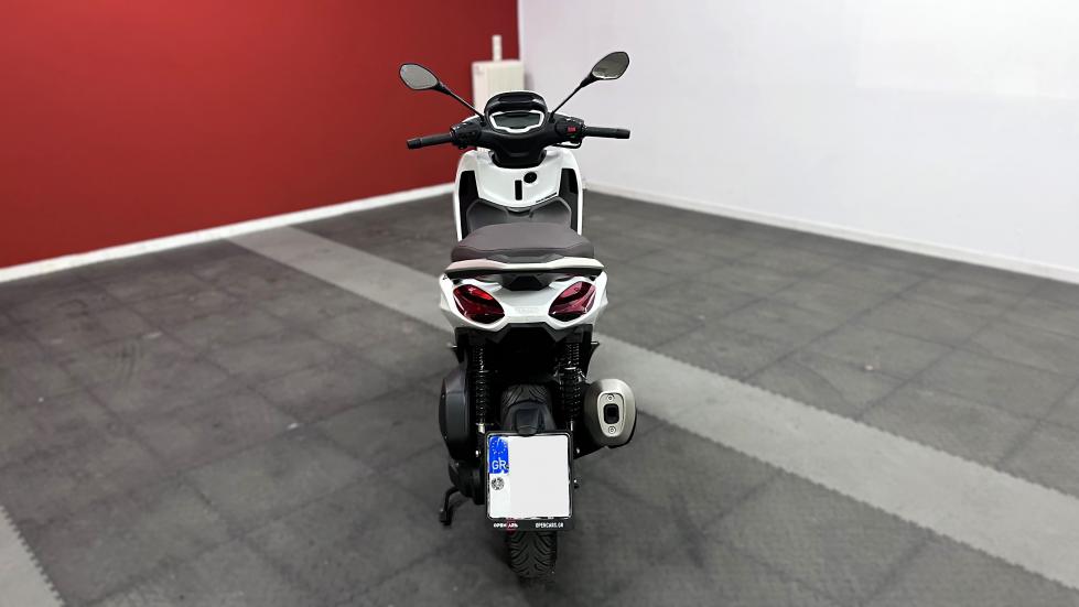 Piaggio Beverly 300 -  2021 - 4 600 EUR Καινούργιες - Μεταχειρισμένες Μοτοσυκλέτ