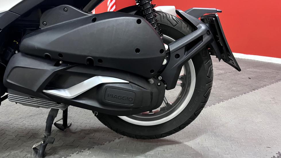 Piaggio Beverly 300 -  2021 - 4 600 EUR Καινούργιες - Μεταχειρισμένες Μοτοσυκλέτ