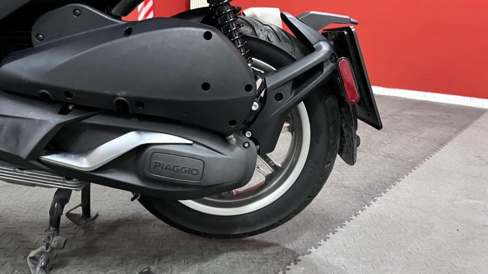 Piaggio Beverly 300 -  2021 - 4 600 EUR Καινούργιες - Μεταχειρισμένες Μοτοσυκλέτ