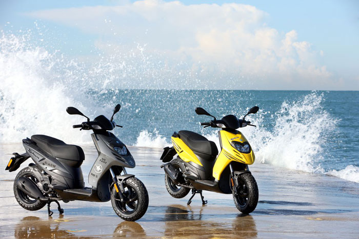 Οι τιμές των νέων Piaggio Typhoon 50 & 125 