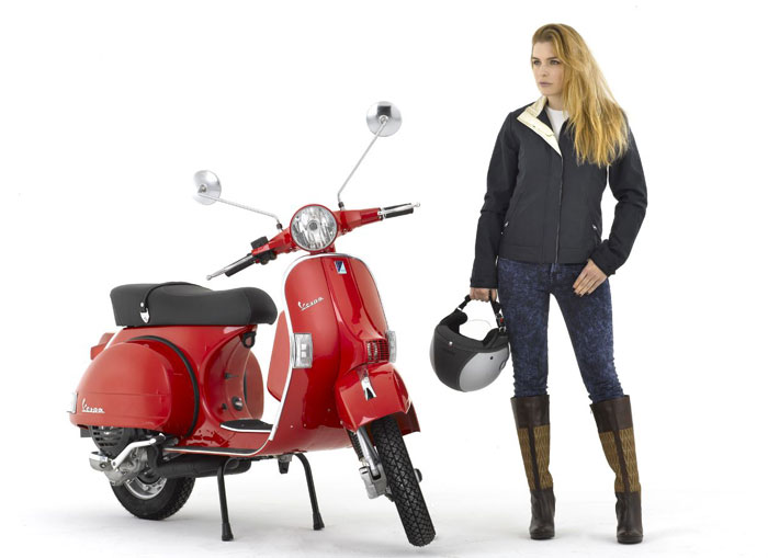 EICMA: Vespa PX 125 & 150 - Πάμε σαν άλλοτε!
