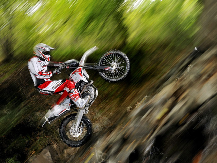 Βeta: 4T enduro σε προσφορά!