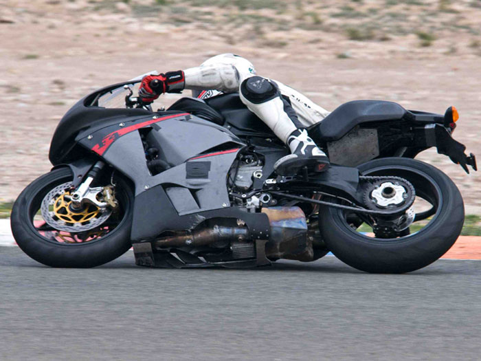 Η μεσαία MV Agusta σε δοκιμές 