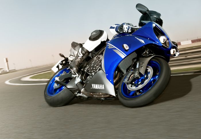 Το Yamaha YZF-R1 αποκτά νέο χρωματισμό για το 2013.
