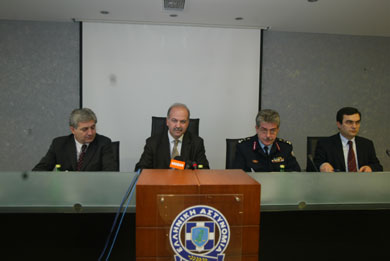 Καθ’οδόν: Σημαντική μείωση των ατυχημάτων το 2003