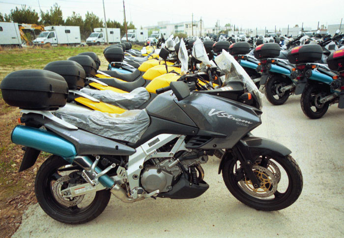 Το V-Strom εξοπλίζει την ΕΛΑΣ