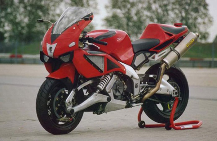 To Aprilia Mille με μπροστινό HUB