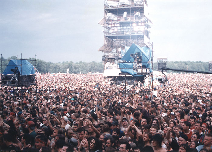Το Rockwave Festival ξεκινάει