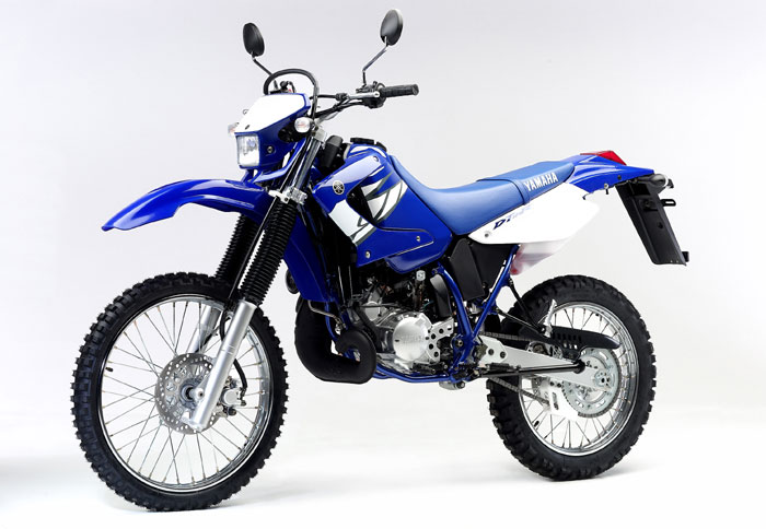 Το Moto Τρίτη δοκιμάζει το νέο DT125