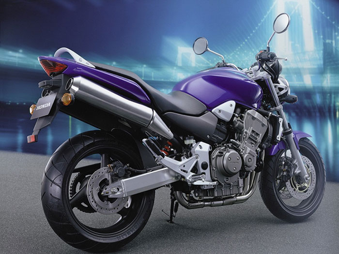 Νέο γυμνό 1000άρι από την Honda?