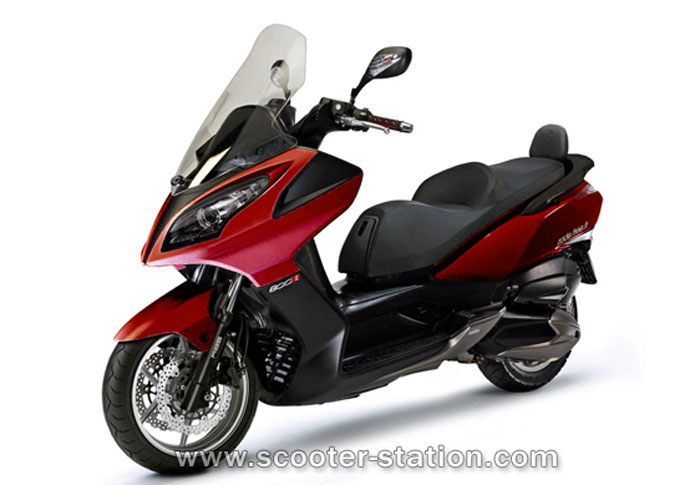 Kymco mega-scooter 800 κ.εκ. στην EICMA; 