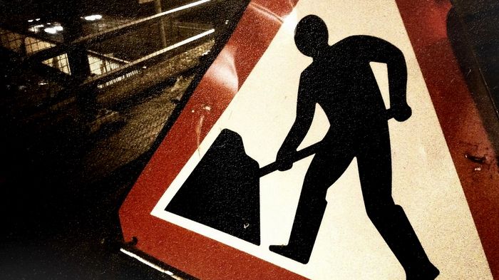 H κυκλοφορία θα πραγματοποιείται στον κλάδο εξόδου από Αθήνα προς Λυκόβρυση από το εναπομένον πλάτος του οδοστρώματος.