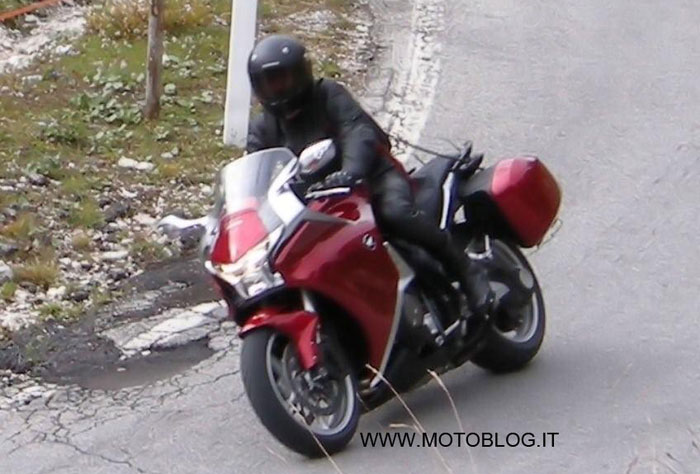 Προ των πυλών το VFR 1200