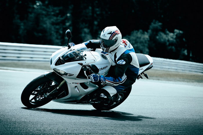 Νέα Triumph Daytona 675R!