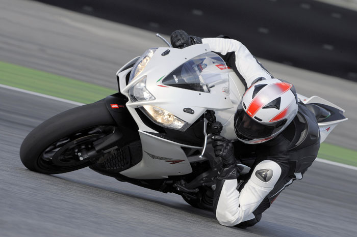 Στο δίκτυο της Aprilia με τιμή 14.900€