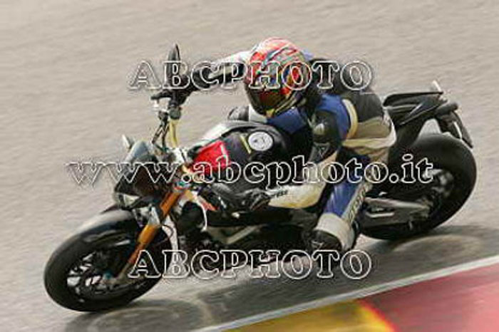 Δυο νέα Aprilia, βασισμένα στο RSV4 Factory!