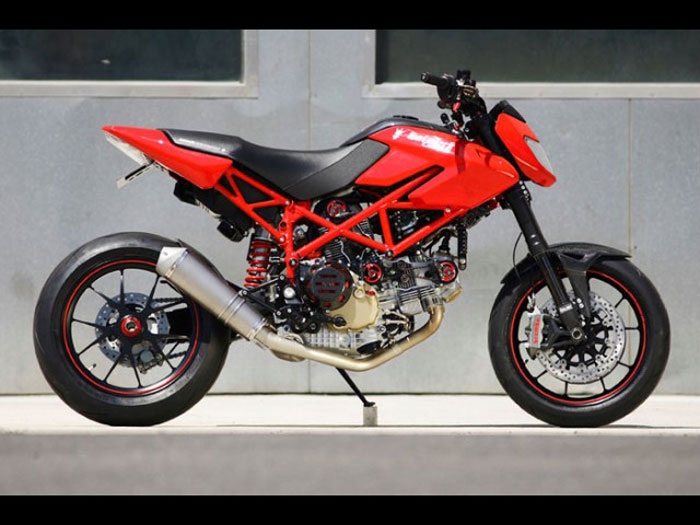Ανανέωση στο Hypermotard 1100;