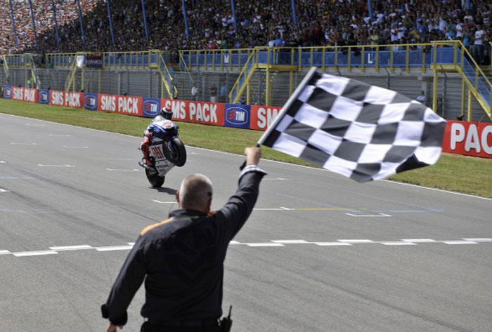 MotoGP Assen: Χωρίς αντίπαλο ο Lorenzo! 