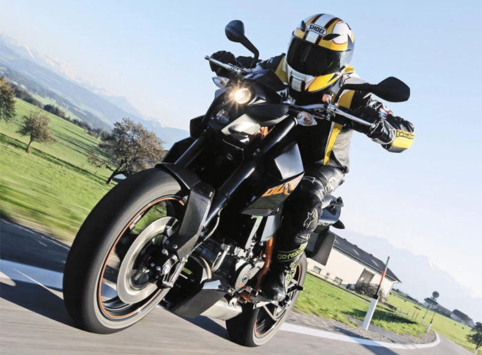 Νέο KTM 690 Duke R