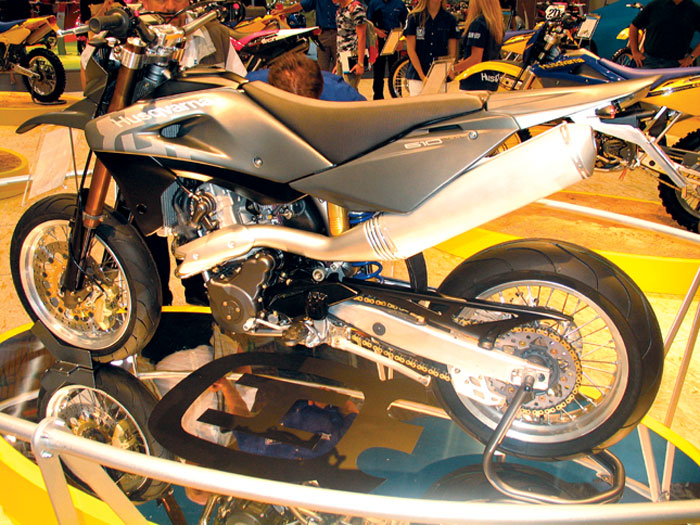 Δυναμικό παρών η Husqvarna