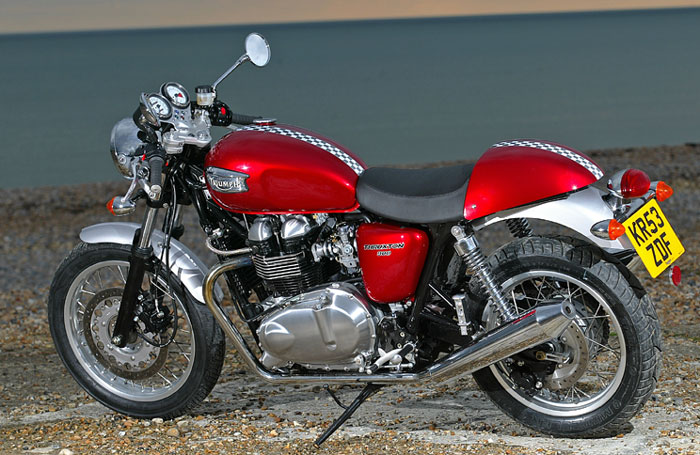 Έφτασε το νέο Thruxton 900