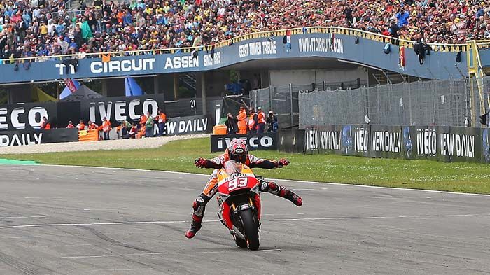 8 στα 8 από τον Marquez, με πανηγυρισμούς στην γραμμή του τερματισμού