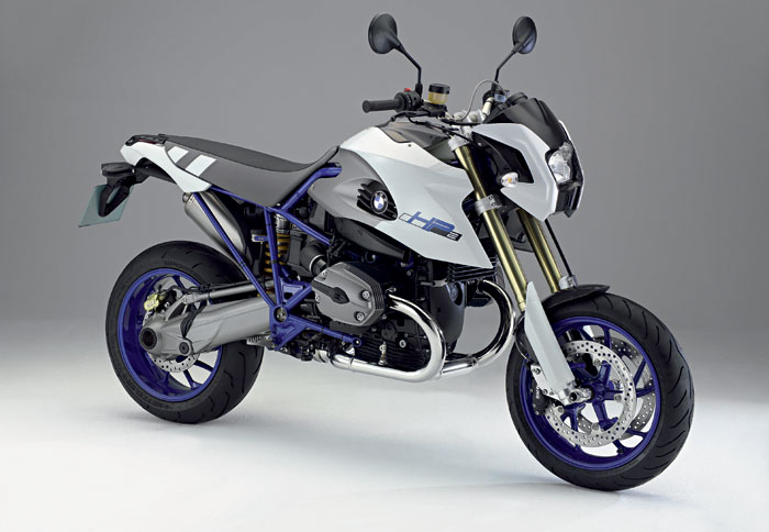 Πρώτη νίκη για την BMW HP2 Megamoto!