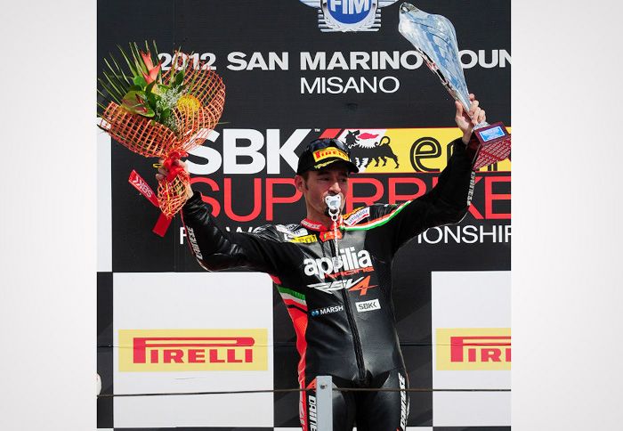 Ο Max κατάφερε να οδηγεί αυτή τη στιγμή την κούρσα του  παγκόσμιου πρωταθλήματος με πλεονέκτημα 38.5 πόντων. 