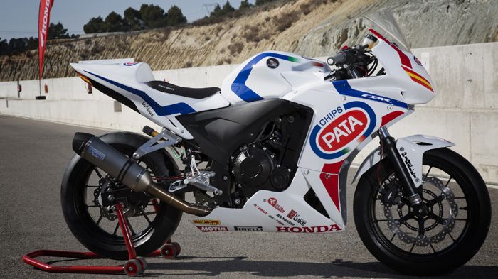 Το νέο CBR 500R της Honda είναι η επίσημη μοτοσικλέτα του European Junior Cup 2013 και είναι διαθέσιμη στους αγωνιζόμενους με αρκετές μετατροπές.