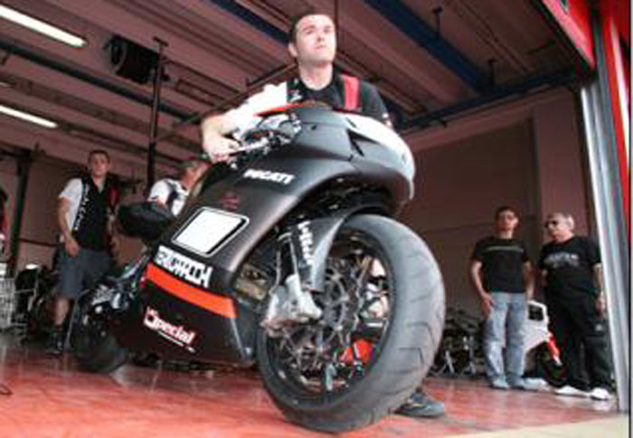 Ducati στα 1200 κυβικά