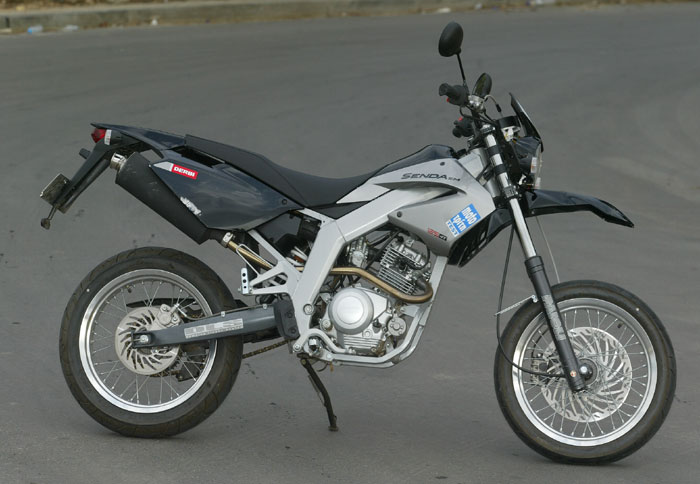 Derbi: Τιμοκατάλογος 2006