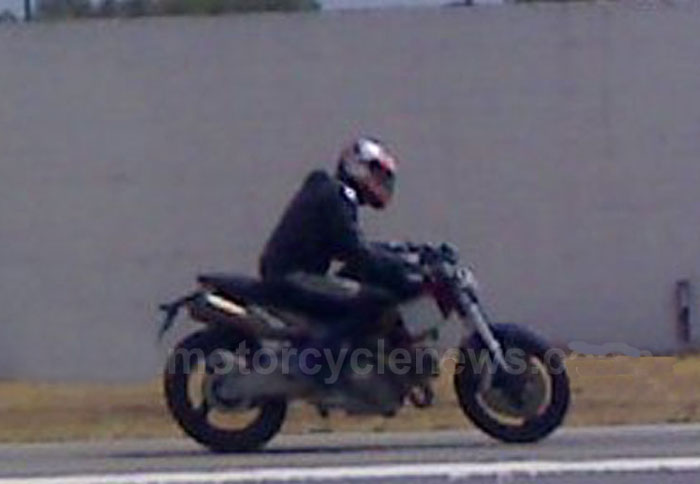 Το νέο Ducati Monster δοκιμάζεται