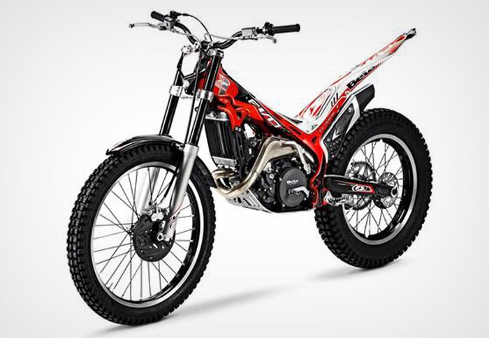 Το νέο EVO 2013 θα είναι σταδιακά διαθέσιμο μέσω της επίσημων εισαγωγέων Beta, από το τέλος Ιουλίου.