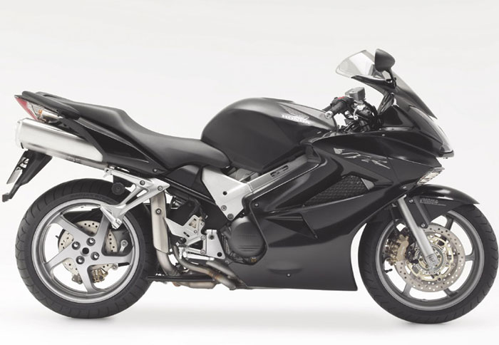 Αλλάζει ή όχι το Honda VFR 800;