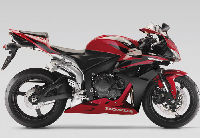 Honda CBR 600RR σε νέα χρώματα