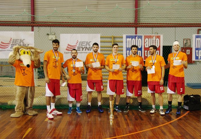 Πρωταθλήτρια ομάδα στην έβδομη διοργάνωση του NΆJOY UNI-Basket ήταν η Shoot Merenda.