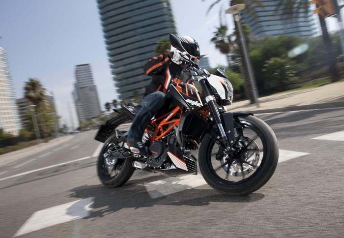 Ένα ακόμη Duke παρουσίασε η ΚΤΜ, αυτή τη φορά στα 390 κ.εκ.. 