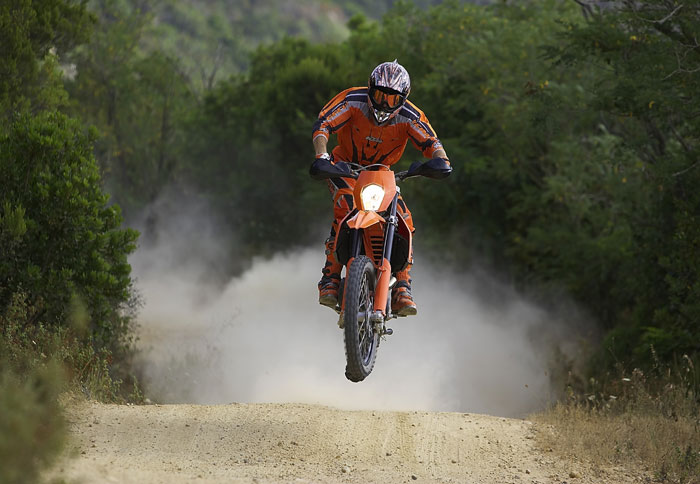 KTM 690 Enduro: Το χωμάτινο