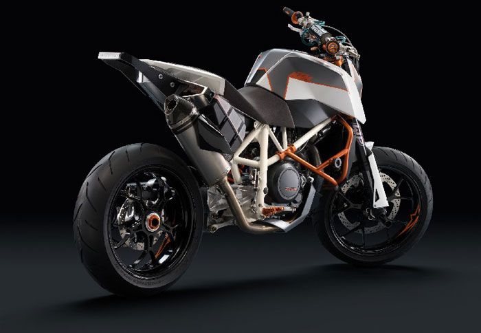 KTM 690 Stunt στην παραγωγή.
