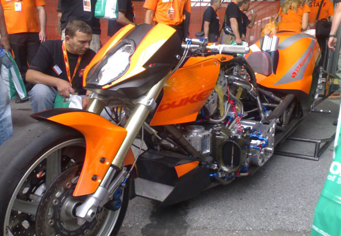 Superduke Drag Racer;