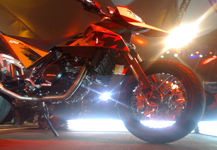 Νέα και ανανεωμένα KTM για το 2007