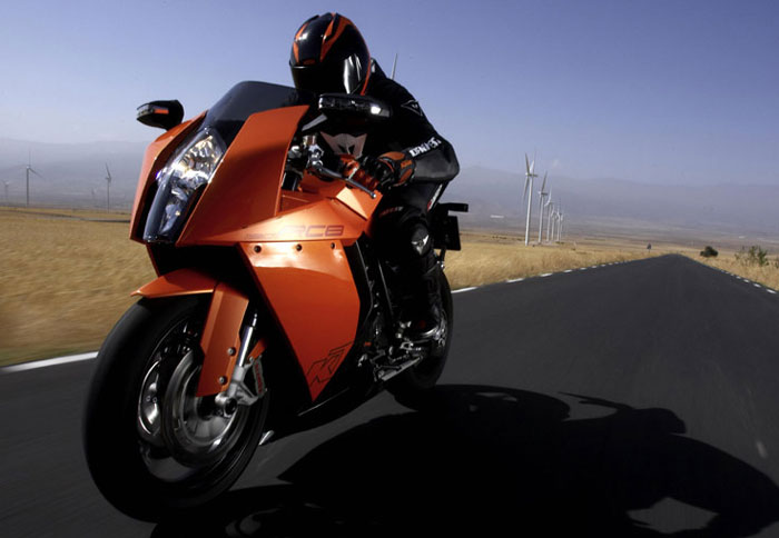 Παρουσίαση KTM RC8 παραγωγής