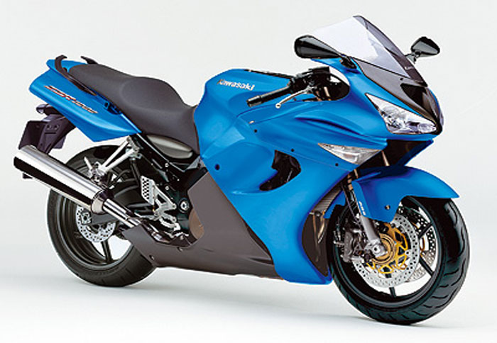 ZZR 1300: Ο νέος υπερ-τουρίστας έφτασε