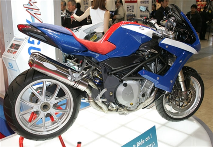 Η MV Agusta με τάσεις ρετρό