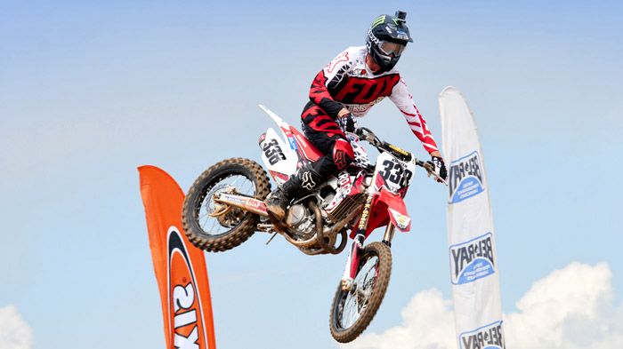 Ο Παναγιώτης Κουζής κατάφερε να κυριαρχήσει επί των αντιπάλων του και στο δεύτερο γύρο του πρωταθλήματος.