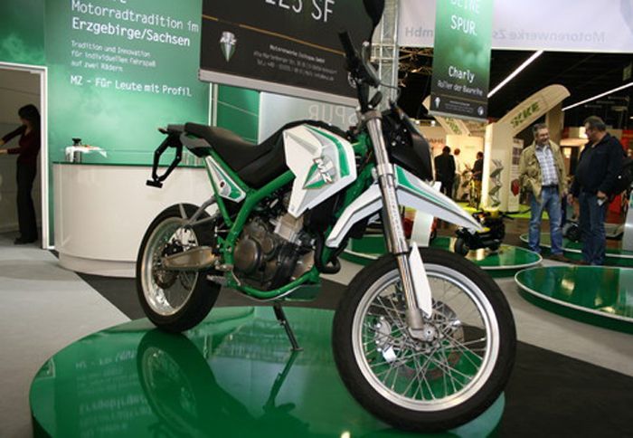 Το 125 SF είναι ένα ιδιαίτερα ενδιαφέρον πρωτότυπο από την MZ. 