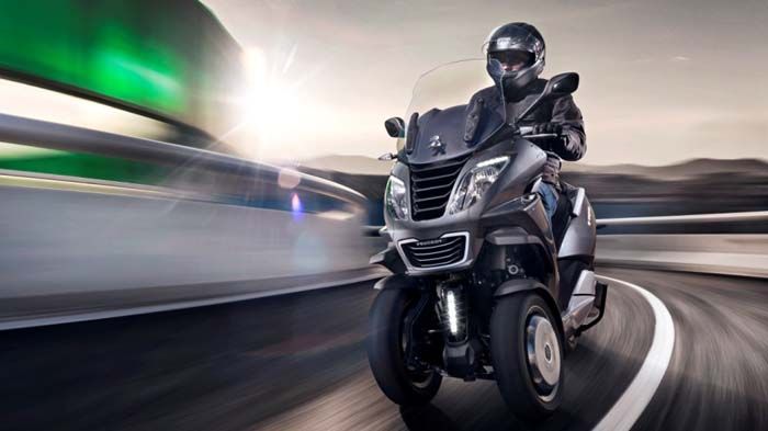 Το νέο τρίροδο scooter της Peugeot έφτασε και στην Ελλάδα.