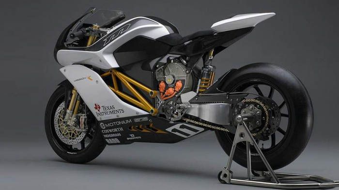 Το 2011, o Steve Rapp σκόρπισε τον ανταγωνισμό στη Laguna Seca, στη σέλα του αγωνιστικού Mission R.