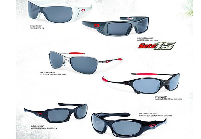 Η Ducati φοράει Oakley