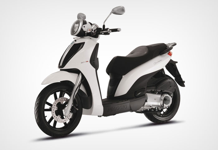 Για το Carnaby 300 Cruiser η τιμή πέφτει στα 3.590 ευρώ.